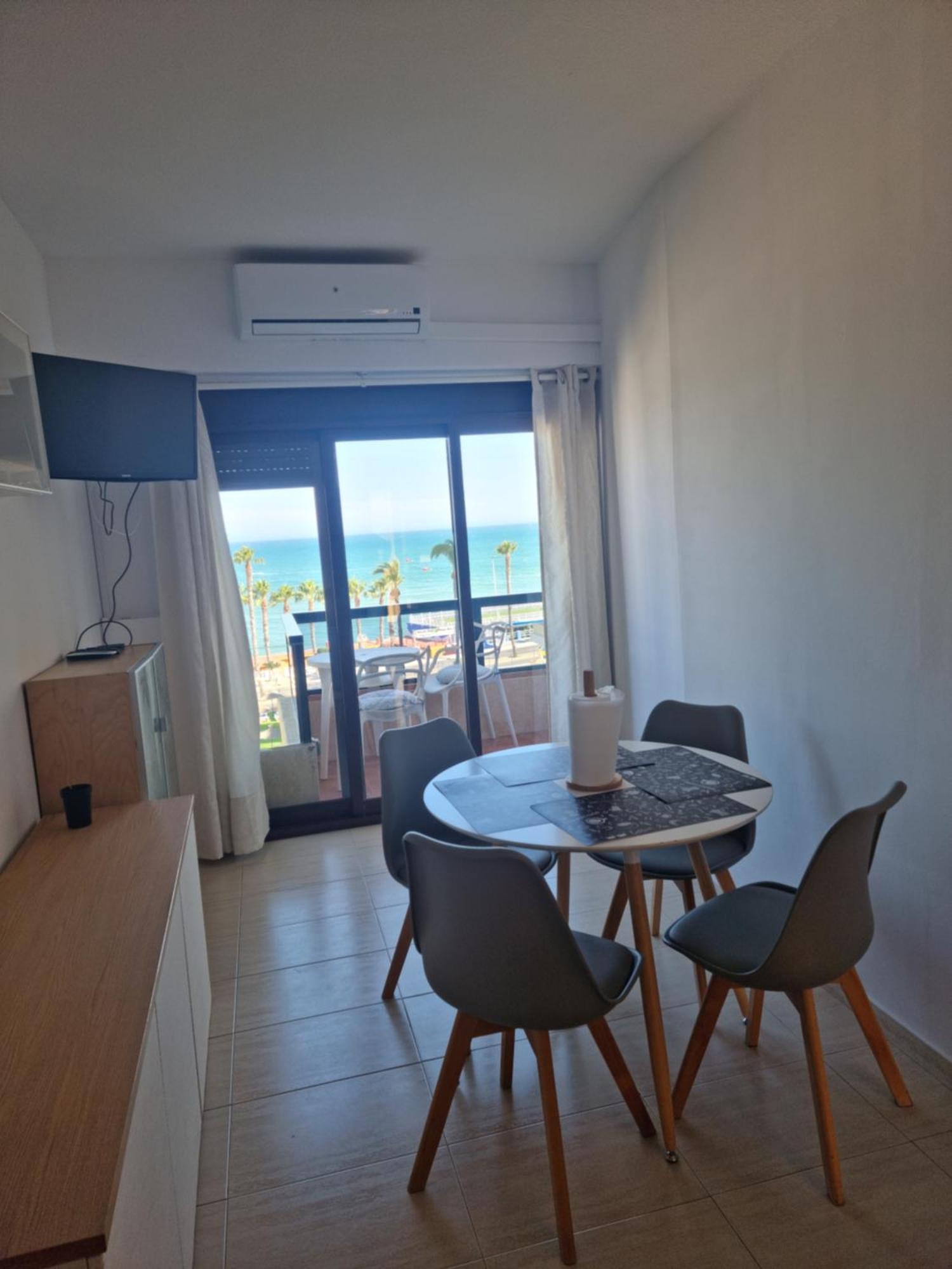 Aloha Playa Apartment Benalmadena Luaran gambar